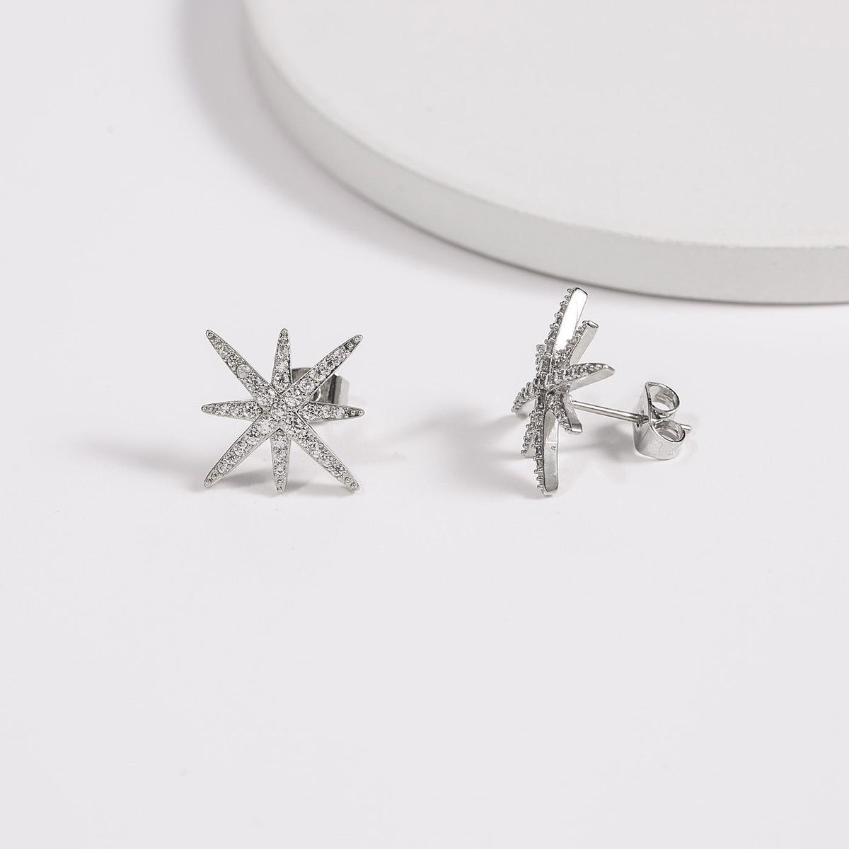 Women's Sier Needle Micro Inlaid Zircon Copper Snowflake For Temperament Wild Earrings