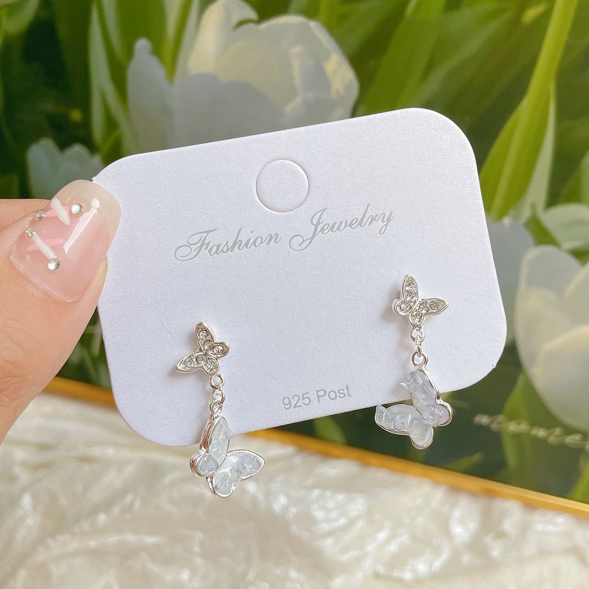 Women's Gradient Crystal Bow Sier Needle Light Luxury Pearl Butterfly Earrings