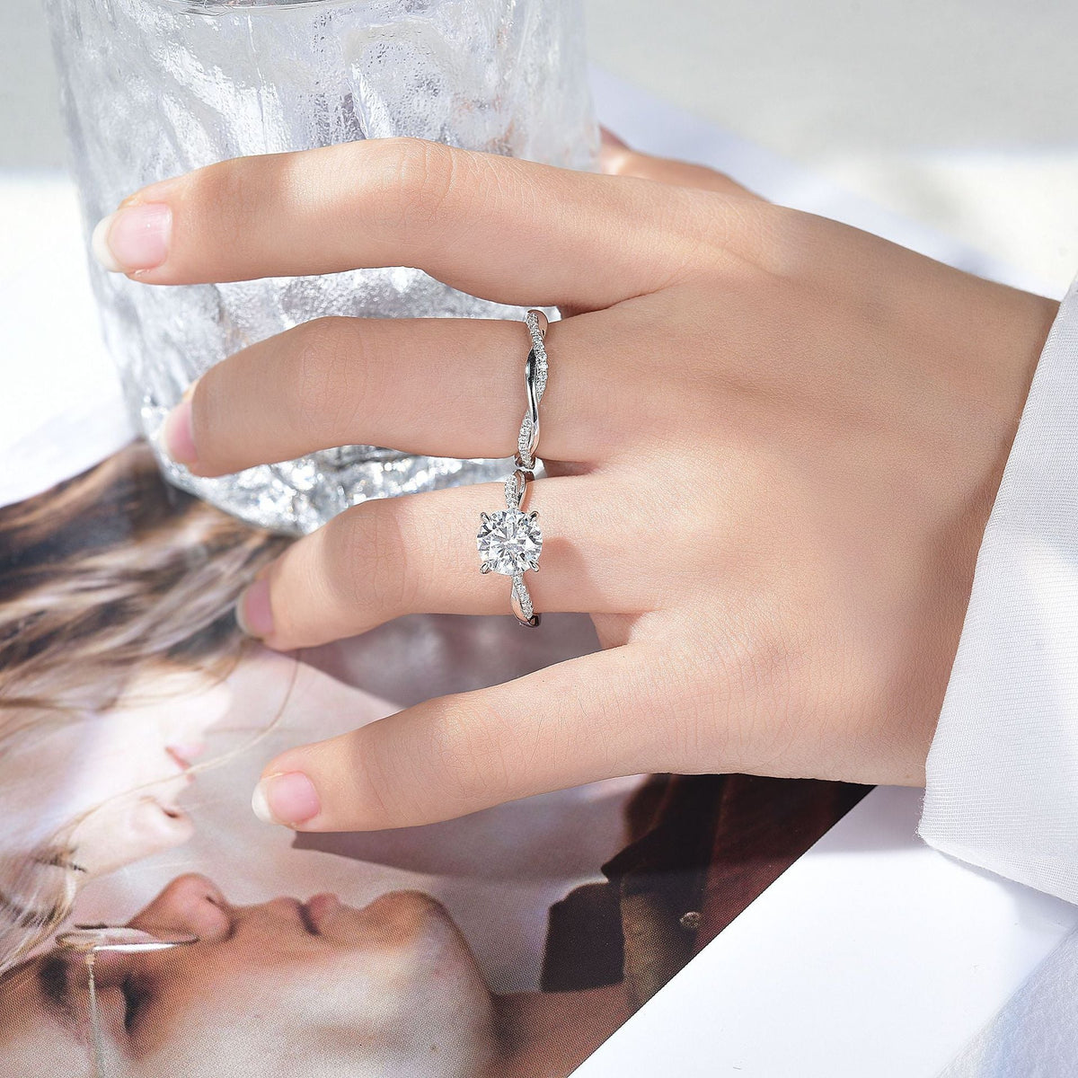 2-Carat Full D-Color VVS1 Moissanite Solitaire Ring with Four-Prong Vine Band – Modern Minimalist Engagement Ring