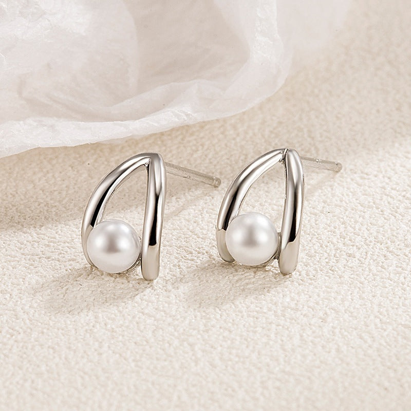 Women's Small Water Drop Pearl For French Entry Lux Stud Earrings