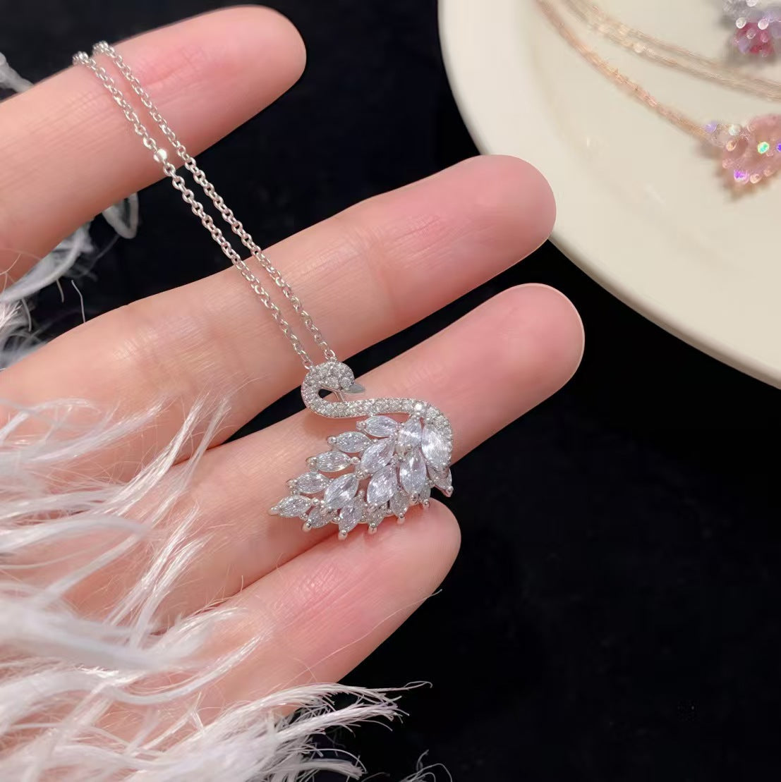Women's Diamond White Swan For Clavicle Chain Refined Necklaces