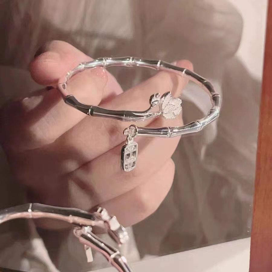 Lotus Open Female Presages Safety For Girlfriend Bracelet