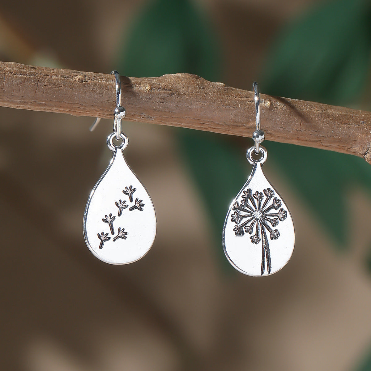 Couple Carved Vintage Flower Dandelion Asymmetric Minimalist Design Ethnic Style Earrings
