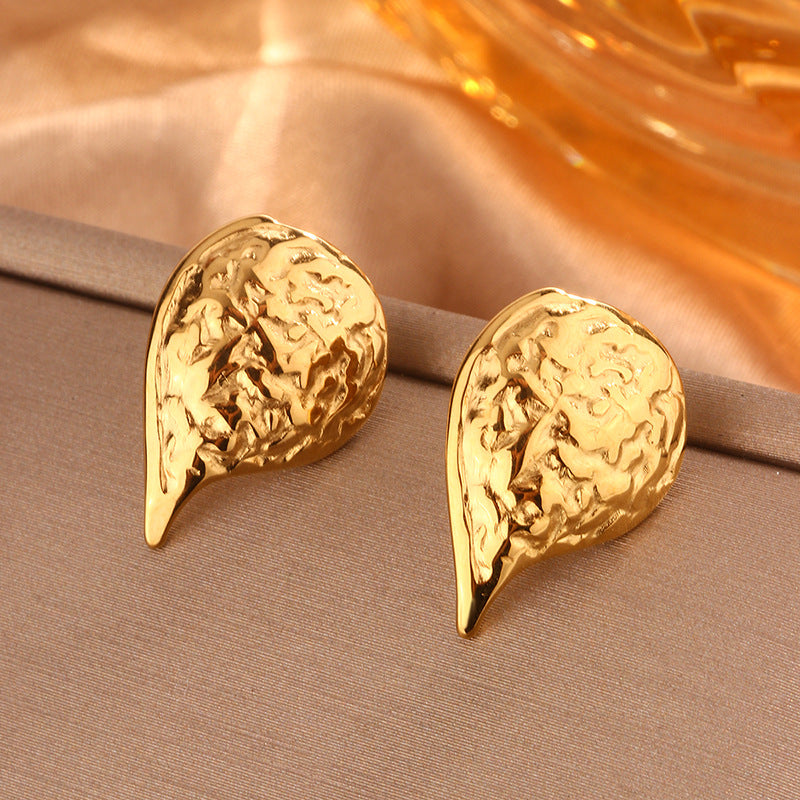 Retro Easy Matching Simple Titanium Steel Gold-plated Irregular Heart Maple Stud Earrings