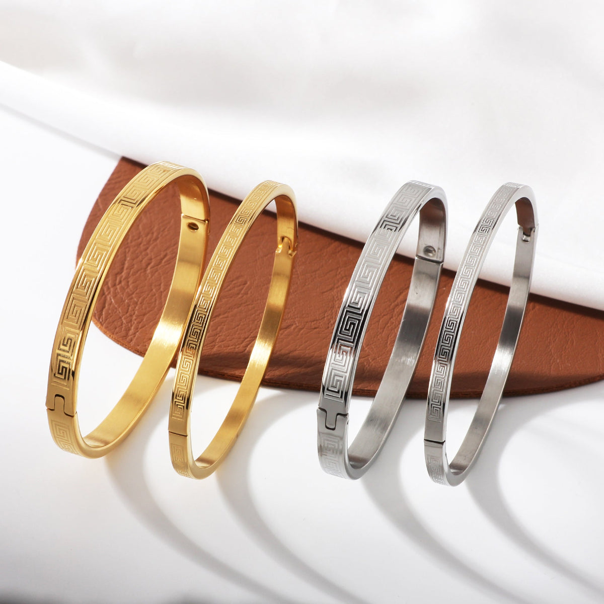 Creative Simple Corrosion Great Wall Clip Bracelet