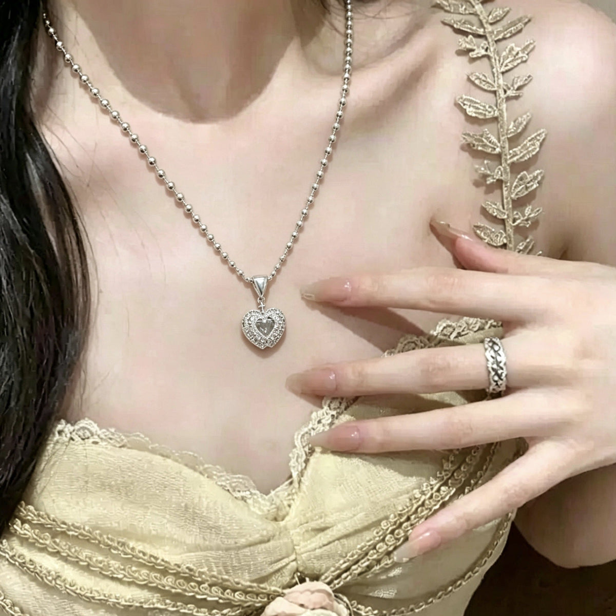 Sier Apple Shiny Diamond Special Interest Light Luxury Necklace