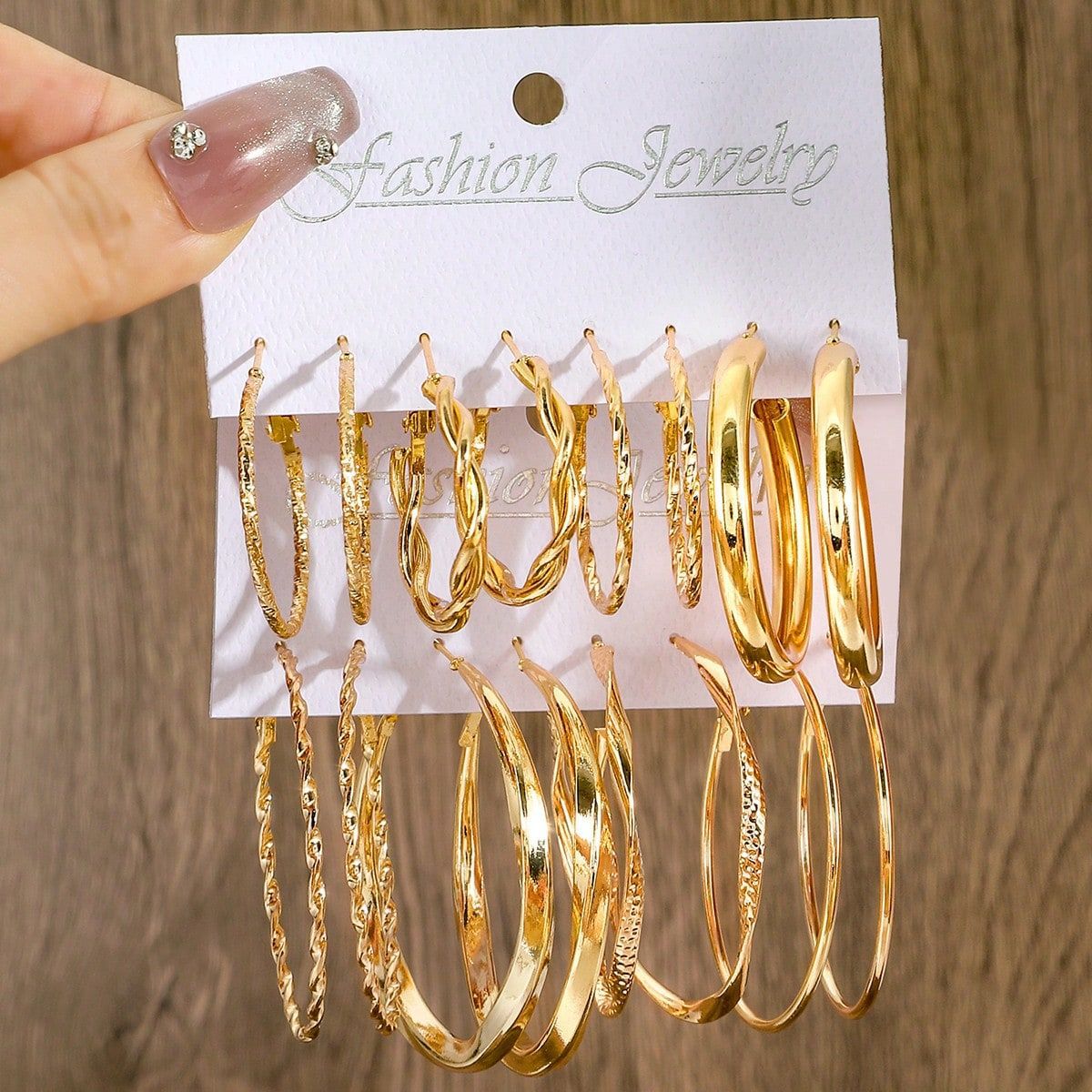 Exaggerated Simple Female High Sense Hoop Elegant Texture Road Earrings