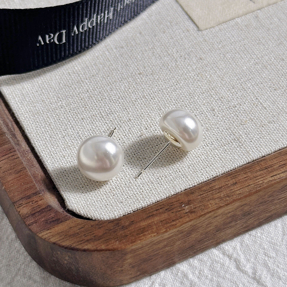 Women's Pearl Fashion High-grade Summer Ear Light Earrings