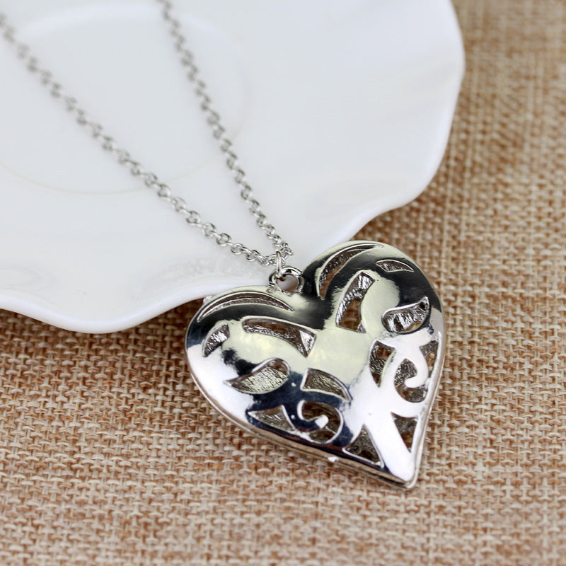 Derivative Catherine Vintage Avatar Verbena Bird Back Necklaces