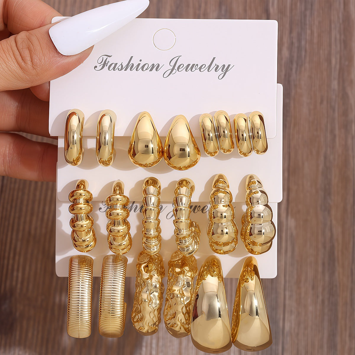 Women's Fashion Exaggerated Shaped Suit Personalized Gold Sier Earrings