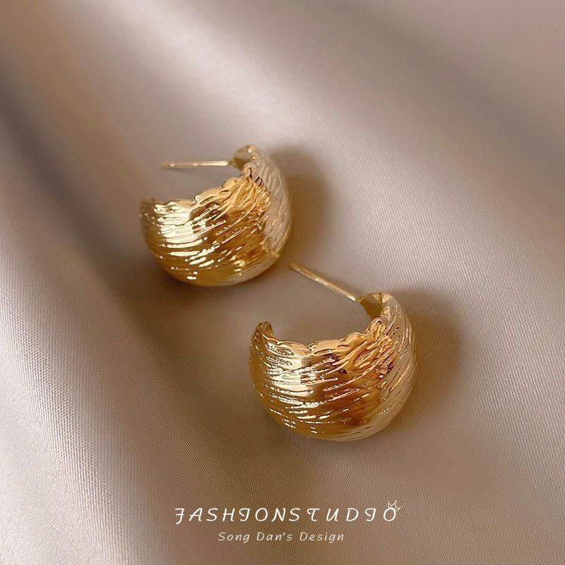 Popular Niche Temperament Female Advanced Metal Earrings