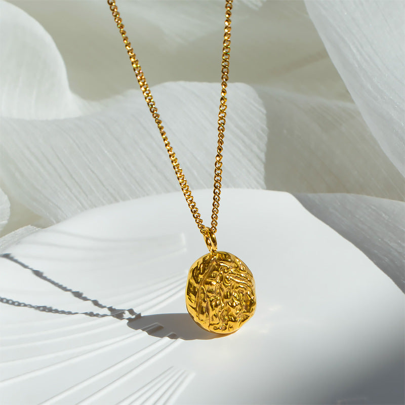 French Entry Lux Gold Embossed Pattern Female Titanium Steel Plated Necklace