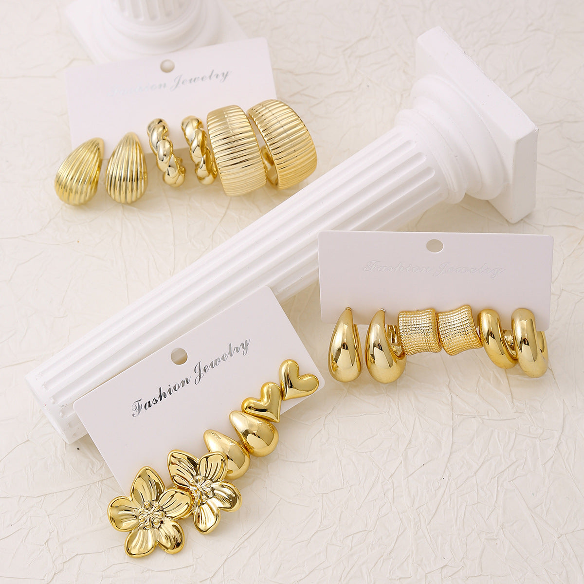 Vintage Geometric High-grade Flower Heart Shaped Earrings