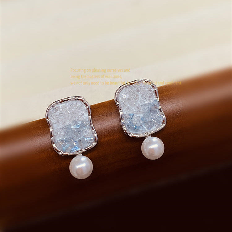 Women's Crystal Butterfly Elegant High-grade Sier Needle Light Luxury Earrings