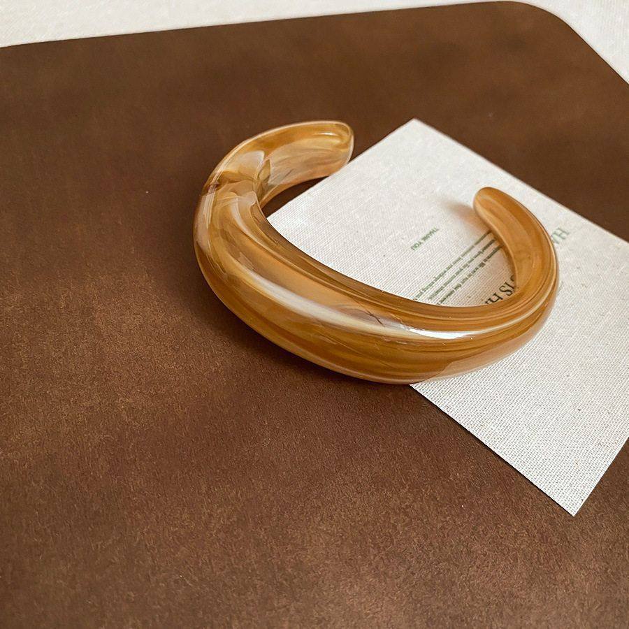 Women's Oval Open-ended Personality Exaggerated Minimalist Design Bracelets