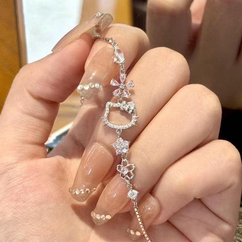 Women's Niche Design Fashionable Temperamental Light Luxury Bracelet