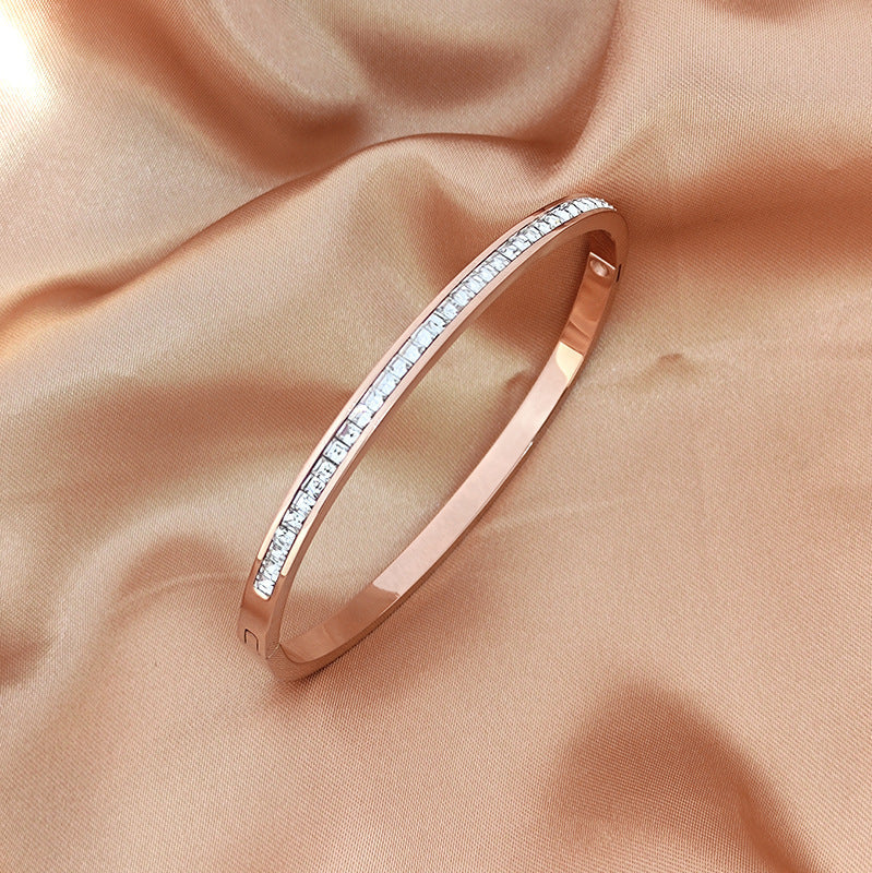 High-grade Sense Niche Starry Sky Exquisite Elegant Style Bracelet