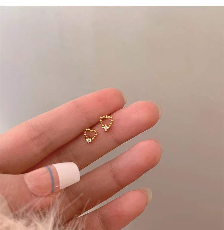Joker Love Heart Mini Cute Compact Peach Temperament High Sense Stud Earrings