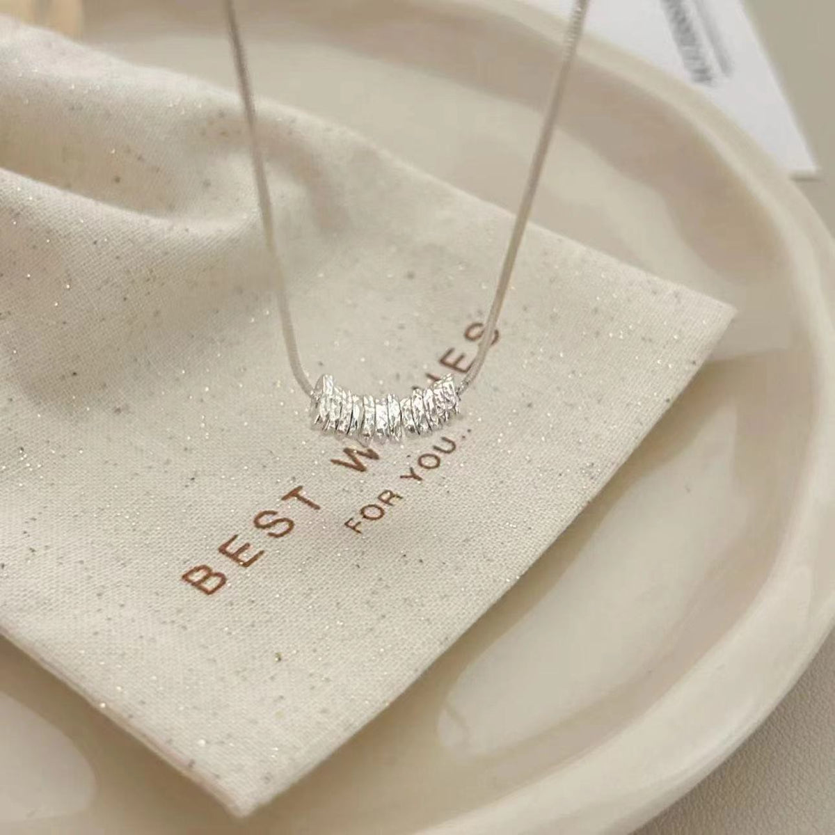 Women's Sier Texture Small Pieces Of Irregular Simple Necklace