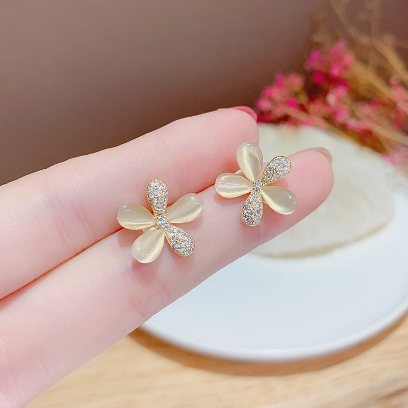 Women's Luxury Camellia Design Drip Glazed Flower Fashionable High-grade Earrings