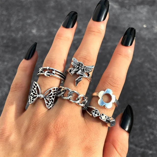 Alloy Chain Vintage Crying Face Poker Hollow Love Ring