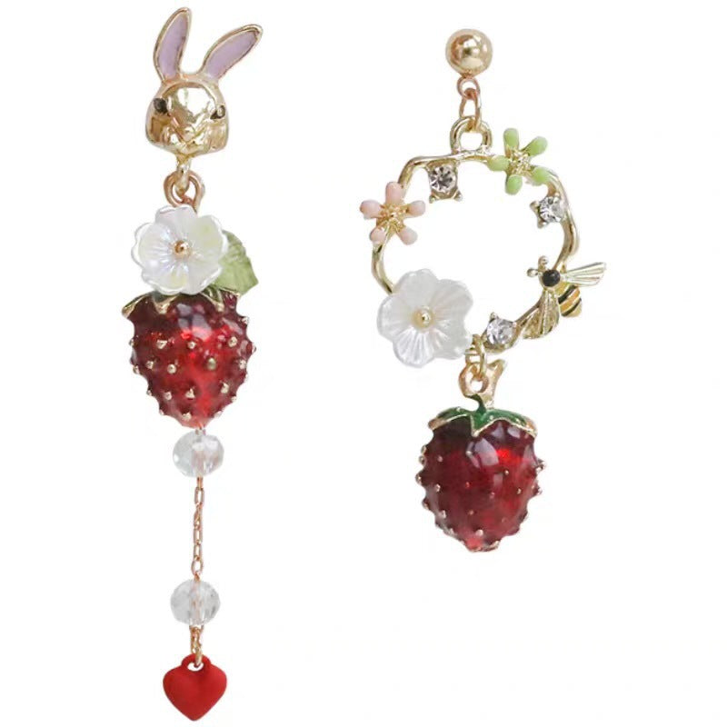 Broadcast Asymmetric Strawberry Chain Geometric Tassel Female Rabbit Earrings