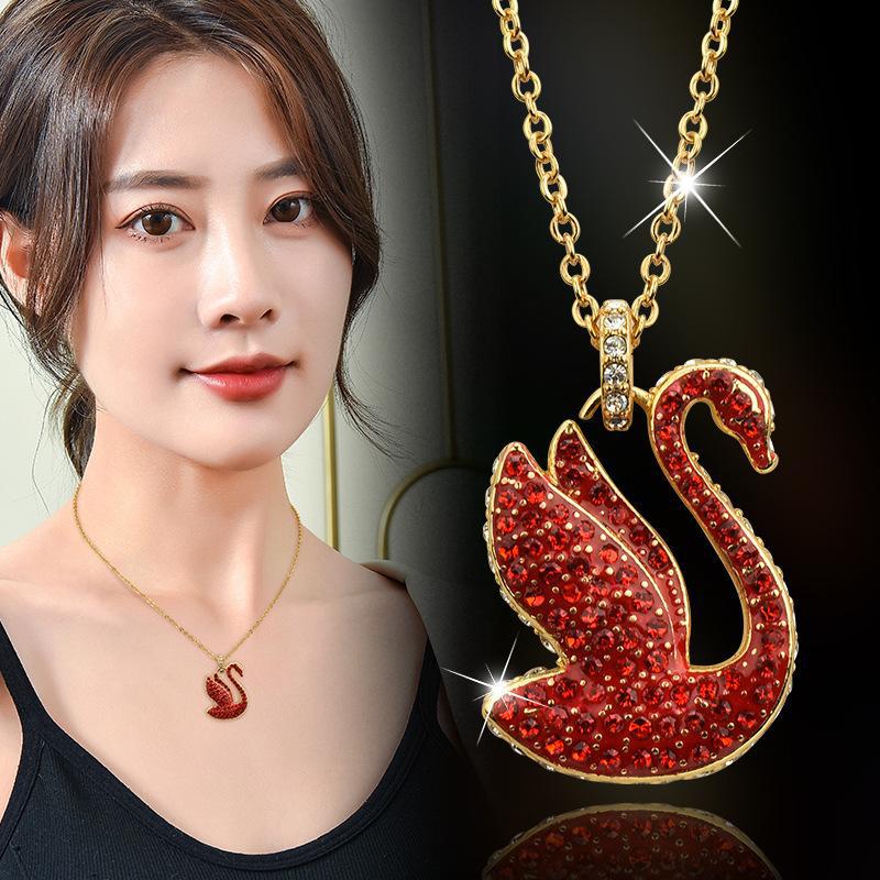 High-grade Classic Diamond Swan Titanium Steel Clavicle Necklaces