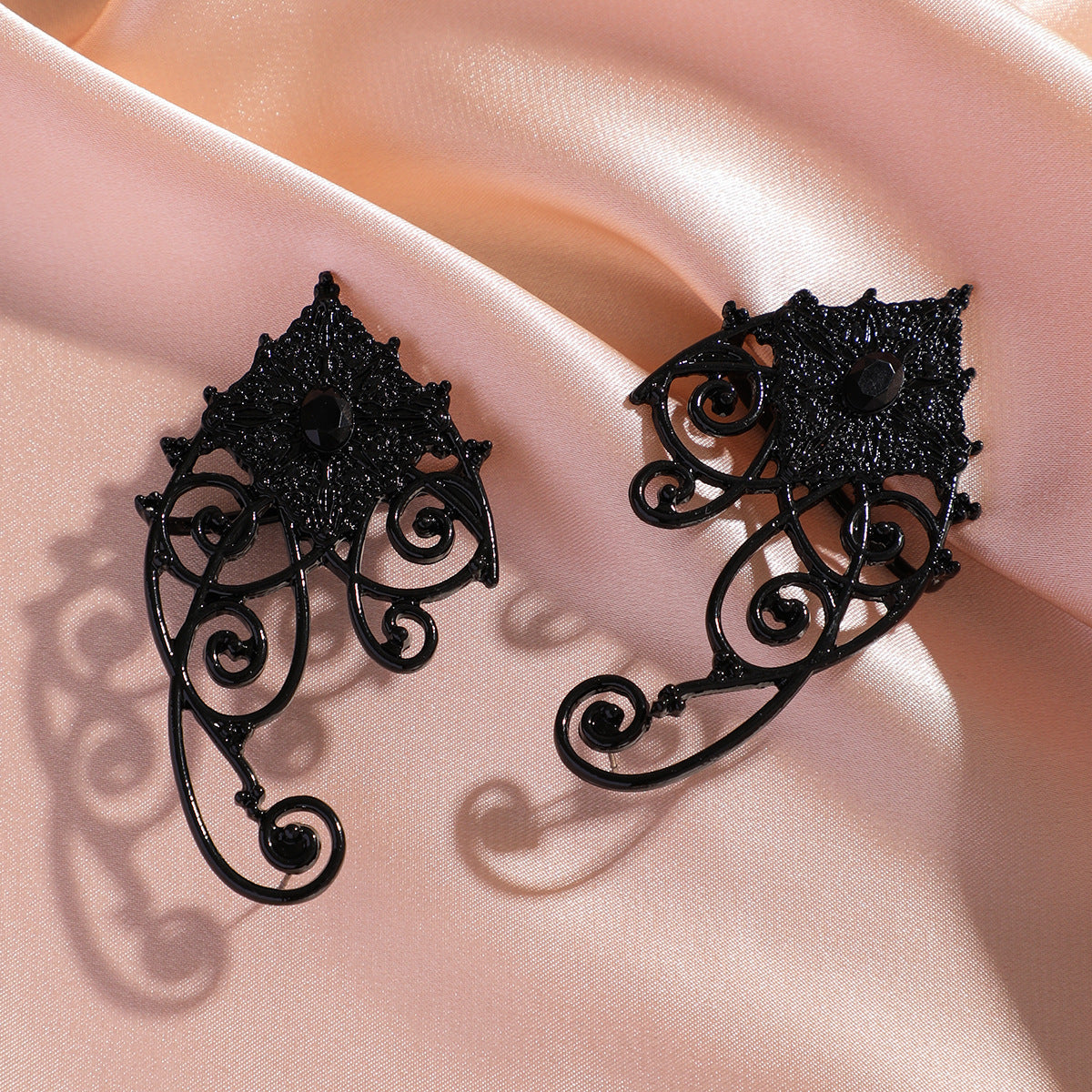 Design Personality Elf Outline Ear Retro Halloween Gothic Stud Earrings