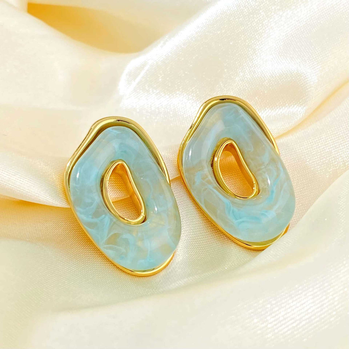 Women's Retro Irregular Niche Design Color Resin Light Luxury Temperament Rings