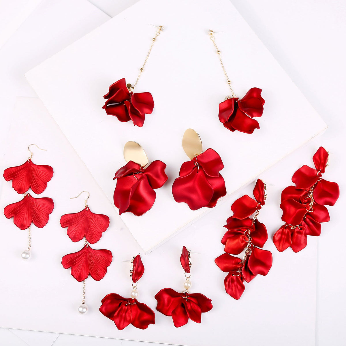 Women's Design Vintage Fashion Artistic Flower Love Earrings