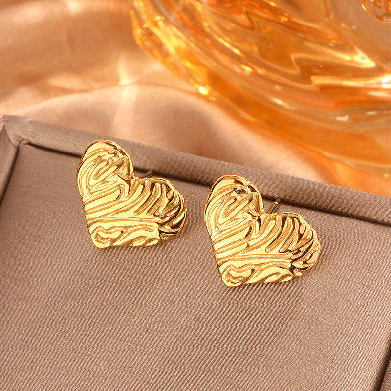 Retro Easy Matching Simple Titanium Steel Gold-plated Irregular Heart Maple Stud Earrings