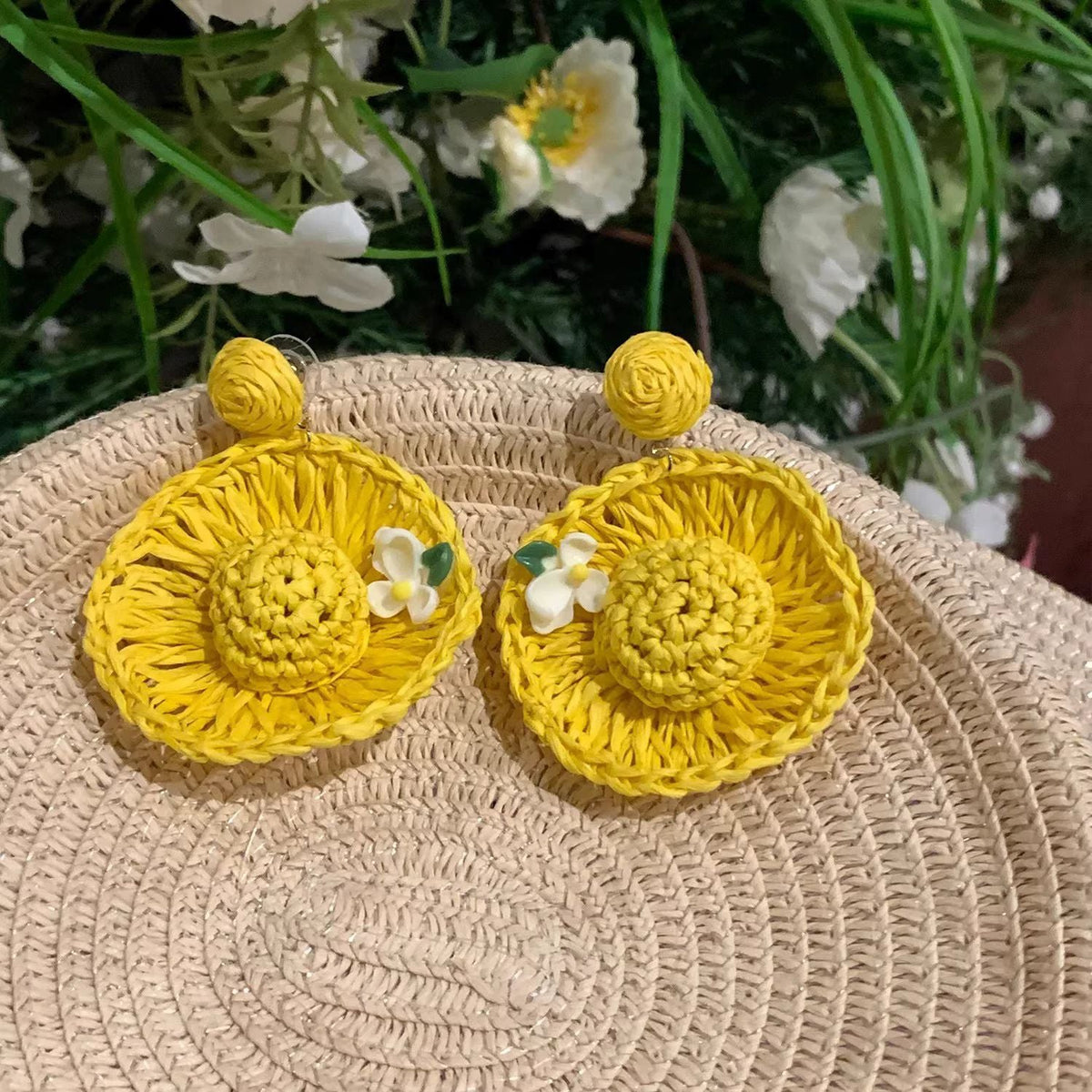 Flower Female Seaside Vacation Dopamine Fashion Temperament Earrings