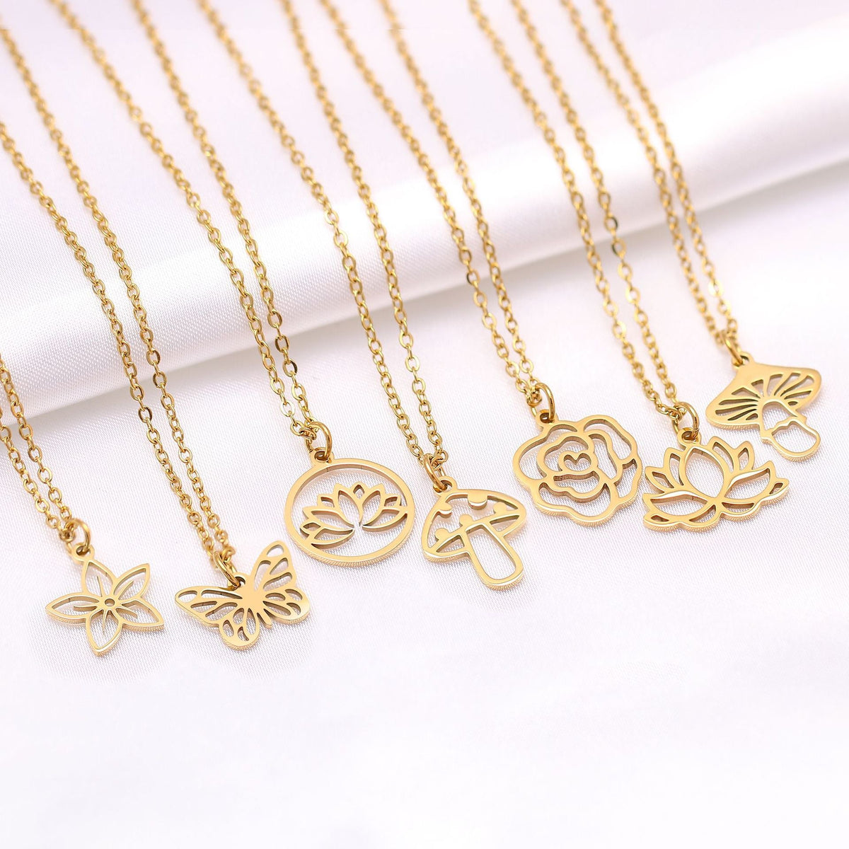 Women's Steel Simple Butterfly Clover Lucky Lotus Mushroom Clavicle Chain Color Necklace