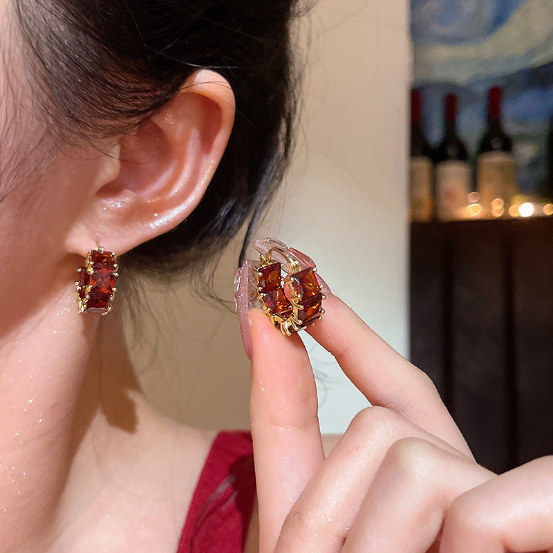 Women's Sense Of Atmosphere Crystal Zircon Eardrops Fashionable Elegant Earrings