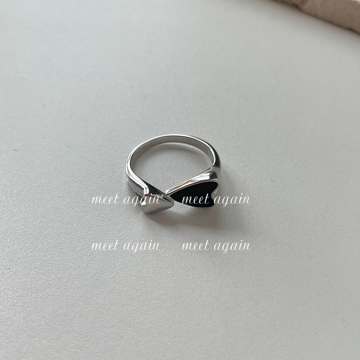 Black Love Heart-shaped Sweet Cool Style Design Sense Niche Ring