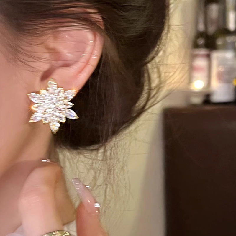 Women's Light Luxury Minority Crystal Snowflake Ear Trendy Design Super Flash Earrings