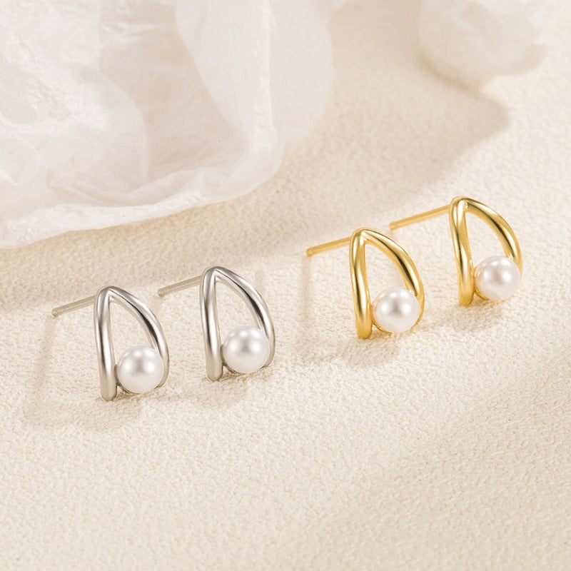 Women's Small Water Drop Pearl For French Entry Lux Stud Earrings