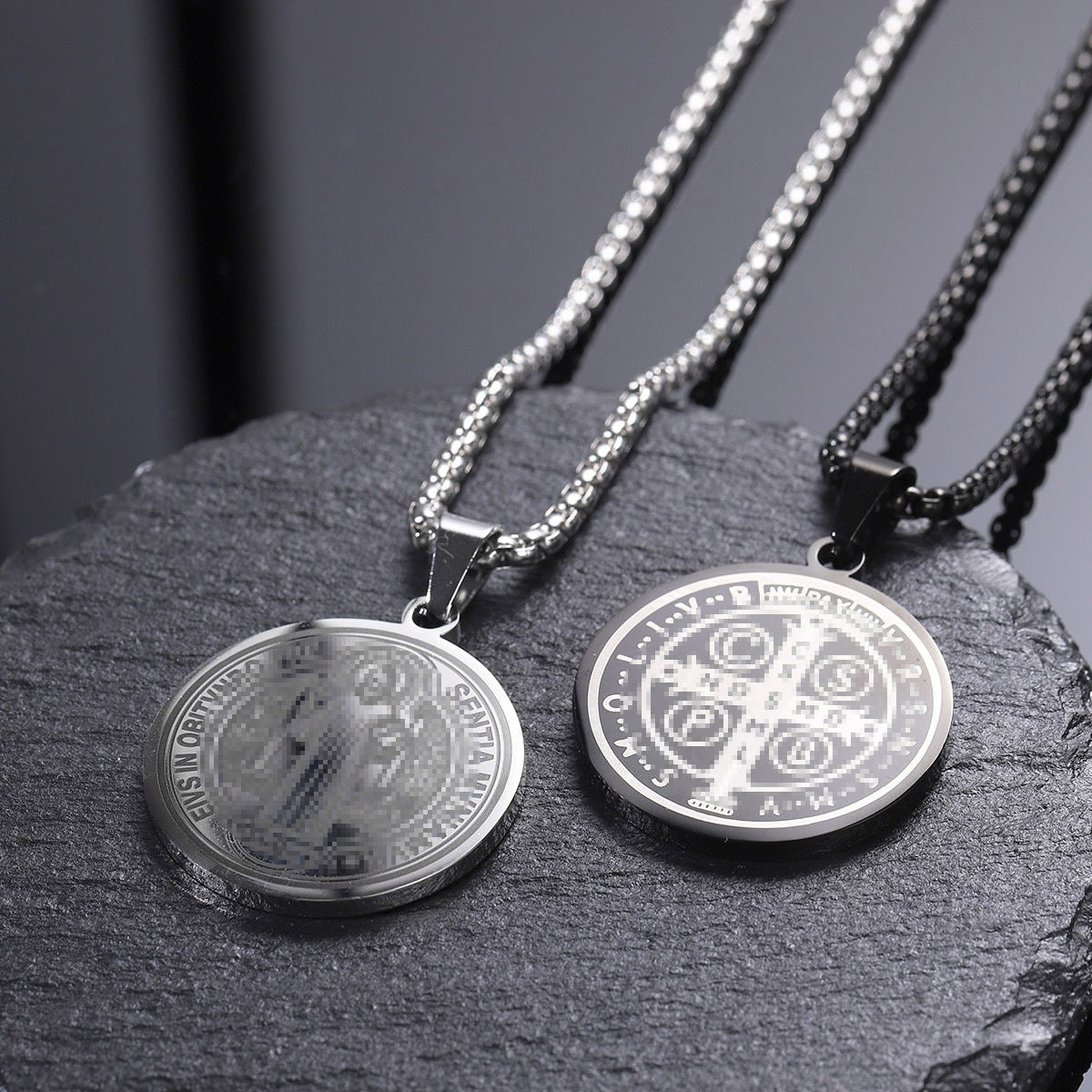 Stainless Steel Benedict Electroplated Round Hip Hop Sweater Pendant