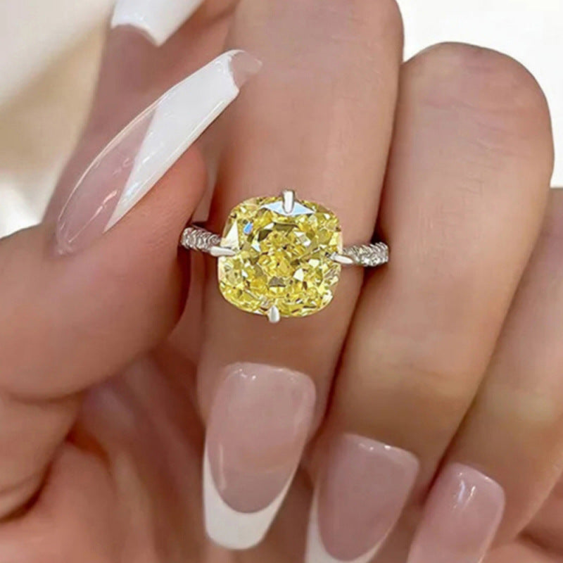 Women's Shi Elegant Korean Imitation Citrine Wax Inlaid Square Ring