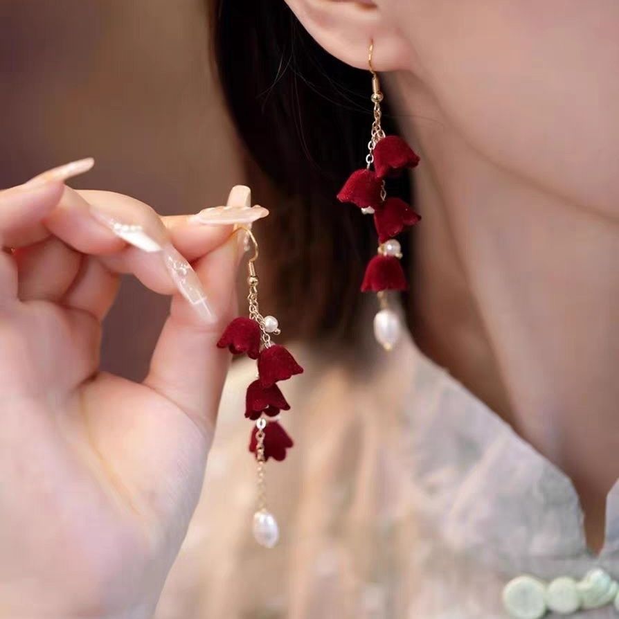 Women's Red Flocking Bow Pearl Tassel Elegant Light Luxury High-grade Earrings