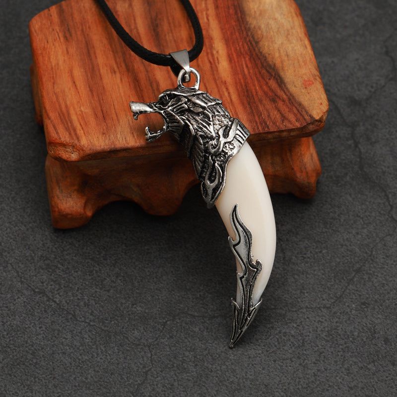 Men's Domineering Wolf Tooth Personality Dog Teeth Stainless Pendant