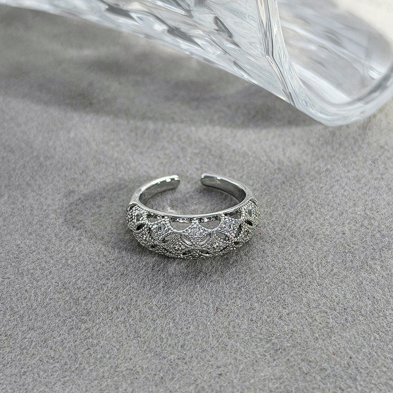 Women's Mild Luxury Retro Delicate Diamond Clover Flower-de-luce Open Niche Twin Rings