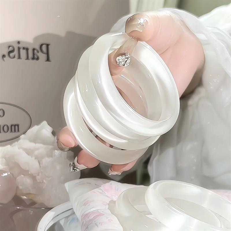 Moonlight Cat Eye Ice Transparent Lychee Jelly With Exquisite Bracelet