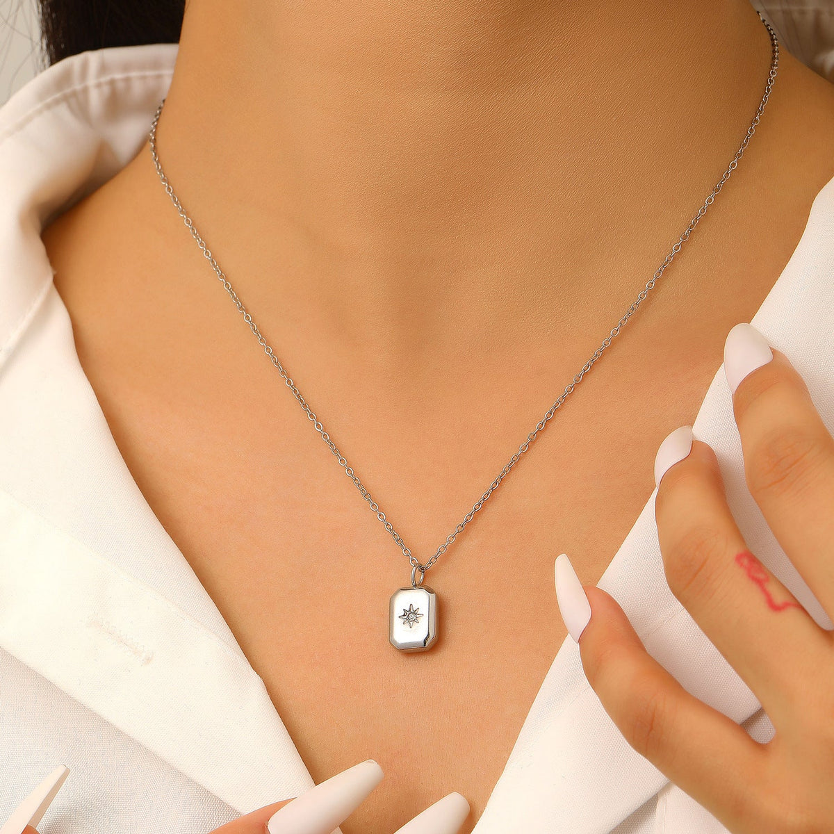 Women's Drop Flower Stainless Steel High-grade Cold Style Necklace