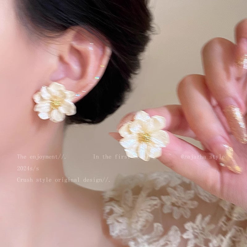 Flower Female Seaside Vacation Dopamine Fashion Temperament Earrings