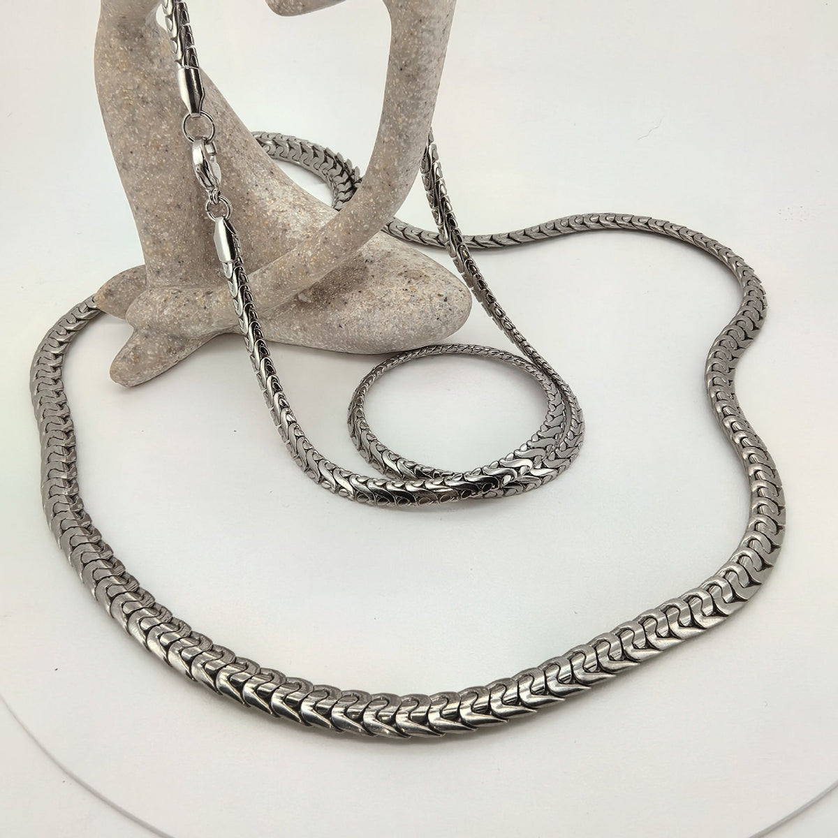 Women's & Men's American Cuban Link Chain Point Summer Light Luxury High-grade Clavicle Necklace