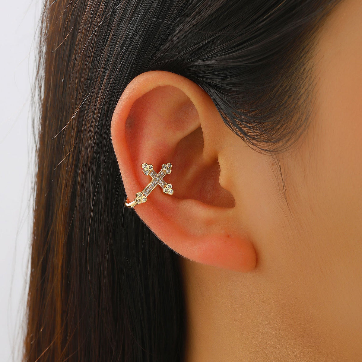 Luxury Fashion Copper Inlaid Zircon No Piercing Female Geometric Painless Ear Clip
