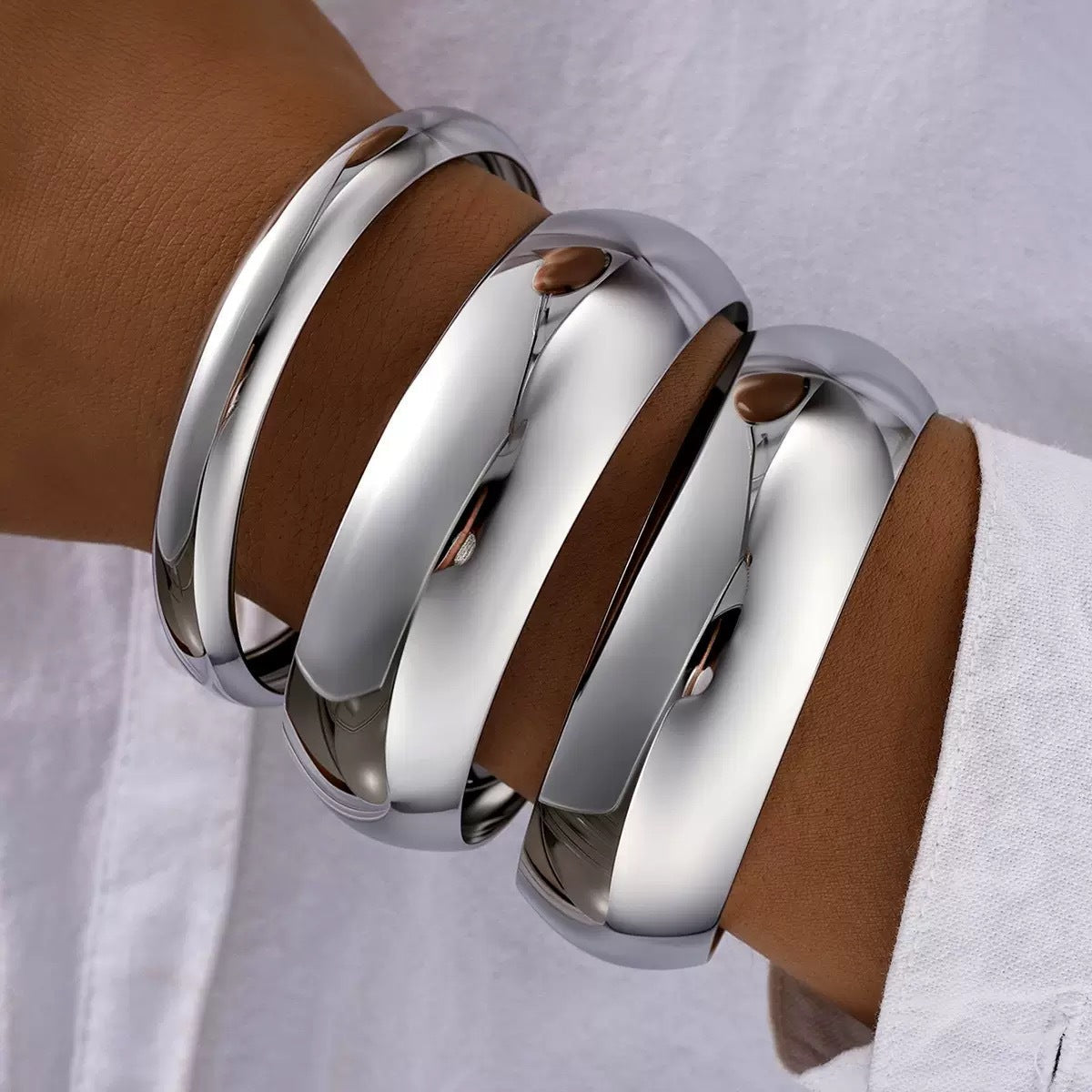 Trendy Exaggerated Metal Texture Glossy Female High Sense Niche Wide Bracelet