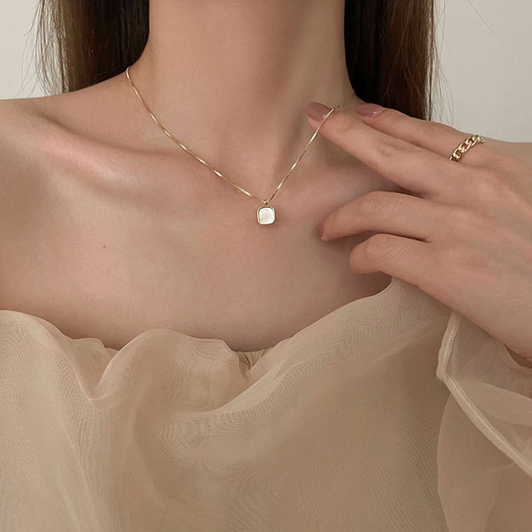Shell Fashionable Simple Temperamental Minority Design White Stylish Necklace
