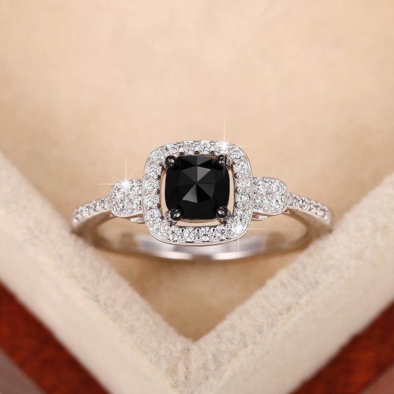 Women's Zircon Black Onyx Affordable Luxury Fashion Simple Gold Rings